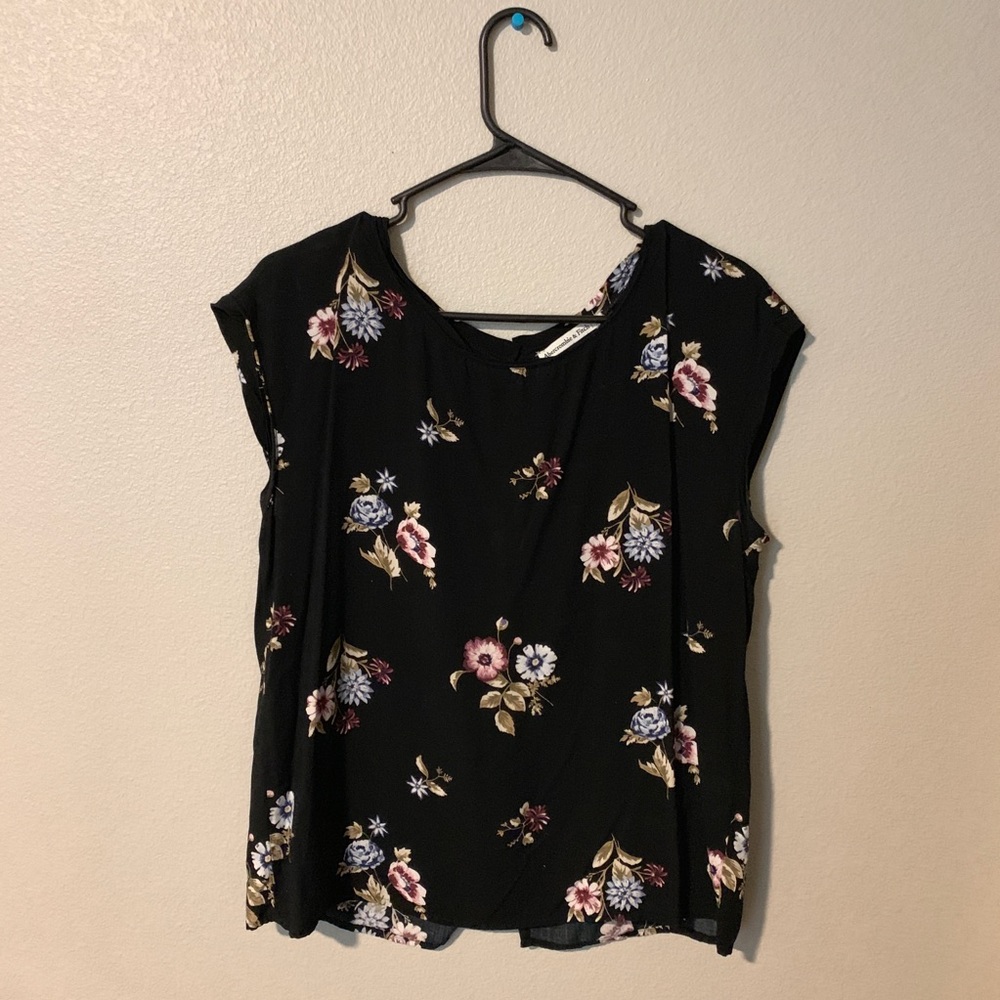 Women’s silk tee shirt